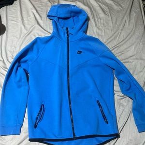 Nike tech zip up hoodie size L